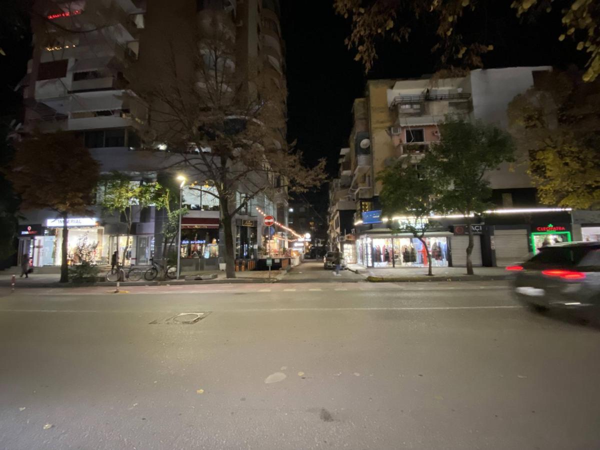 Komatas Modern Apartments In Bllok Area Tirana Zewnętrze zdjęcie
