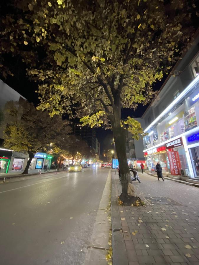 Komatas Modern Apartments In Bllok Area Tirana Zewnętrze zdjęcie